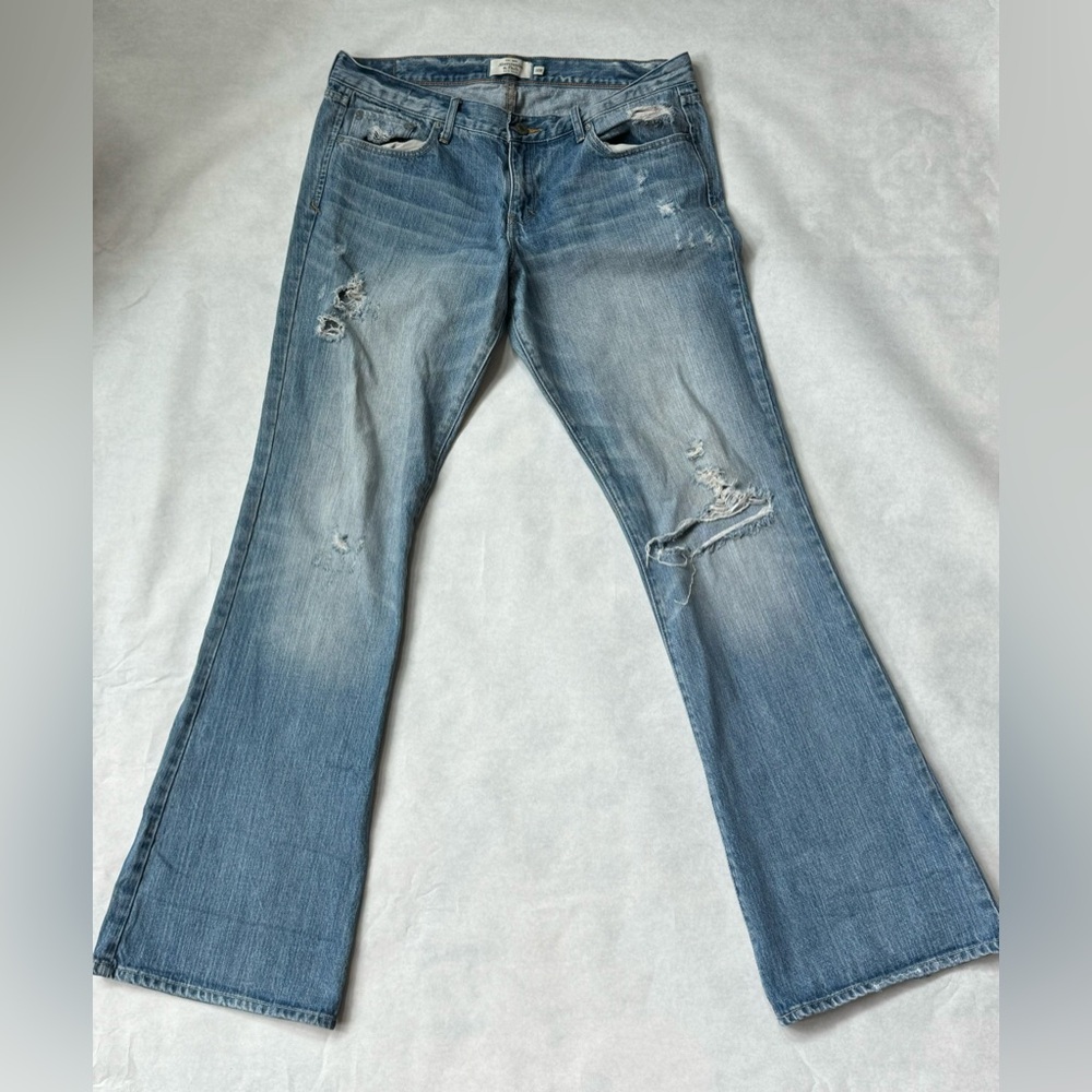 Abercrombie & Fitch Madison Distressed Jeans-10R